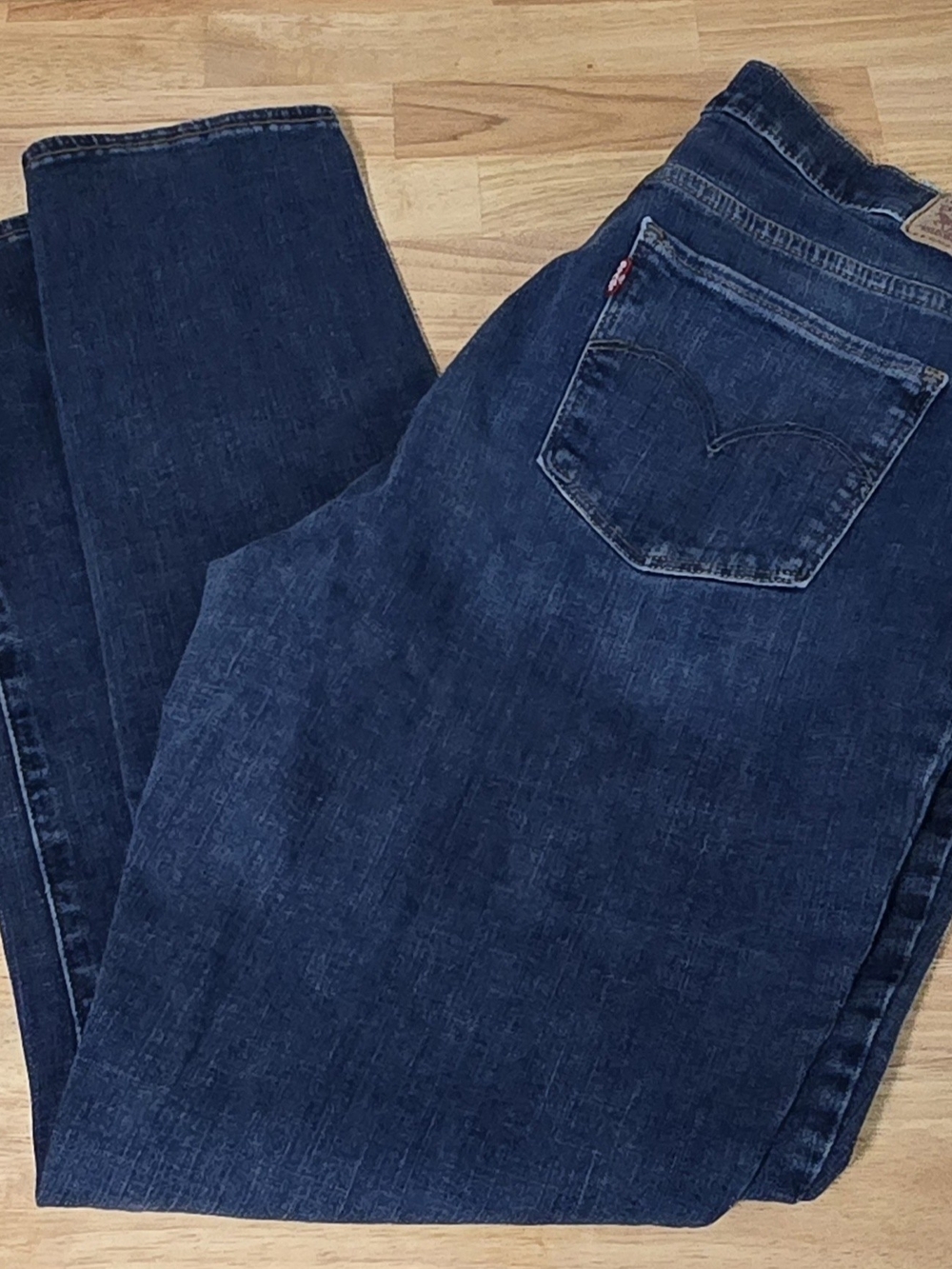 Levi's Women's Deep Blue Straight Jeans